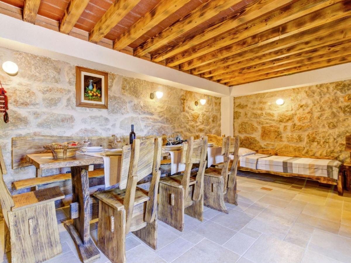 Lovely Holiday Home In Starigrad 外观 照片