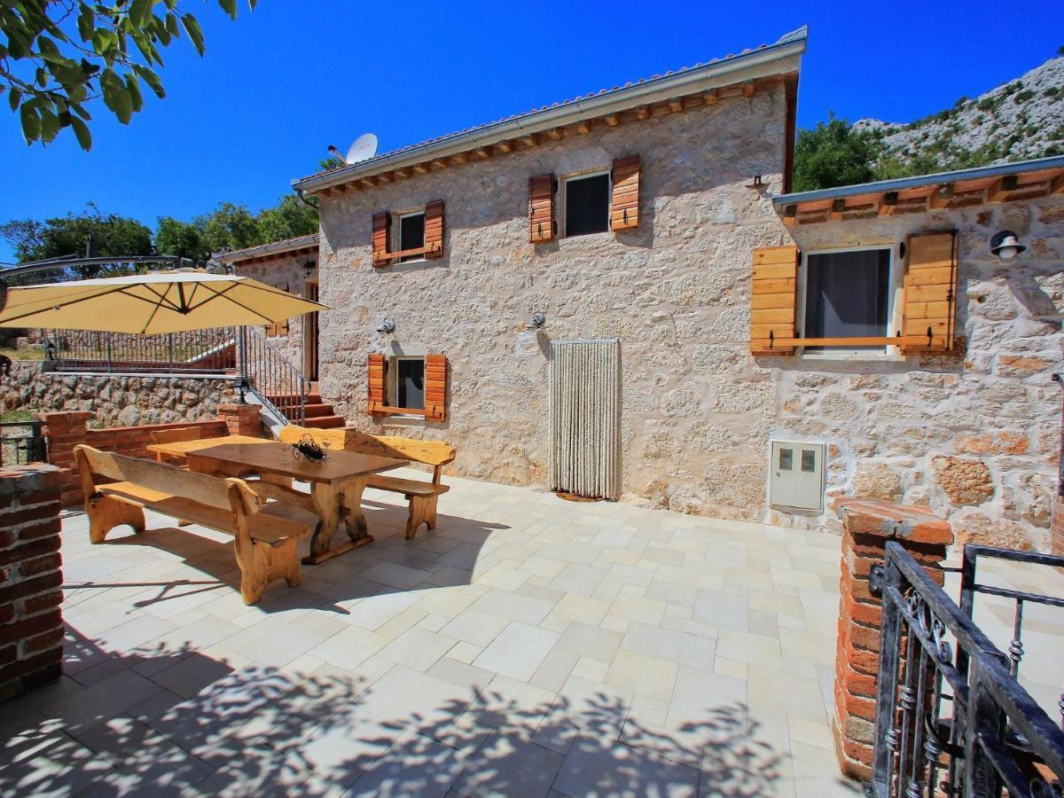 Lovely Holiday Home In Starigrad 外观 照片