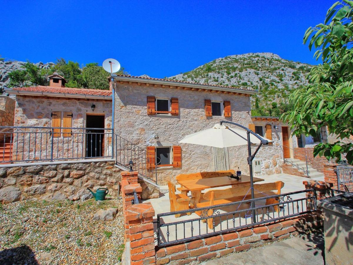 Lovely Holiday Home In Starigrad 外观 照片