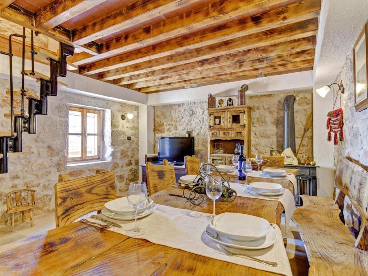 Lovely Holiday Home In Starigrad 外观 照片