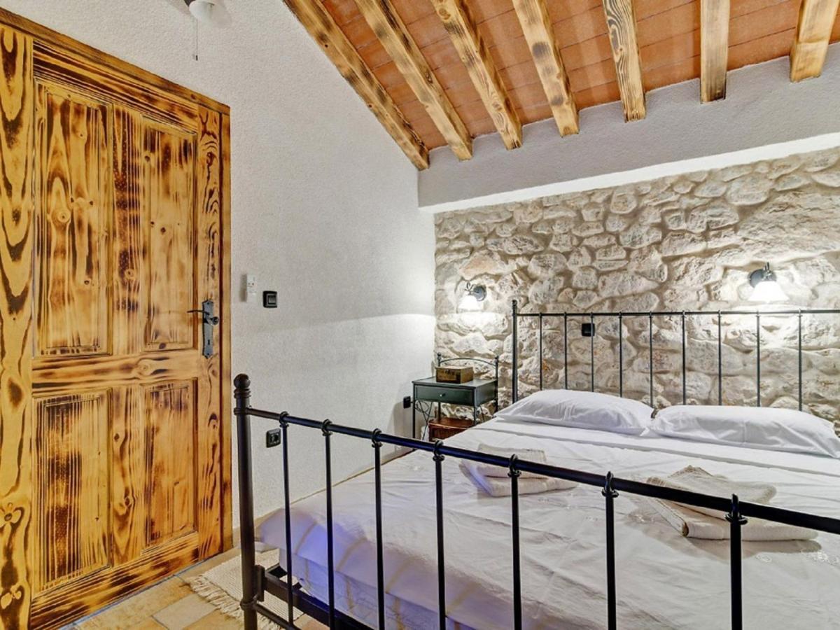 Lovely Holiday Home In Starigrad 外观 照片