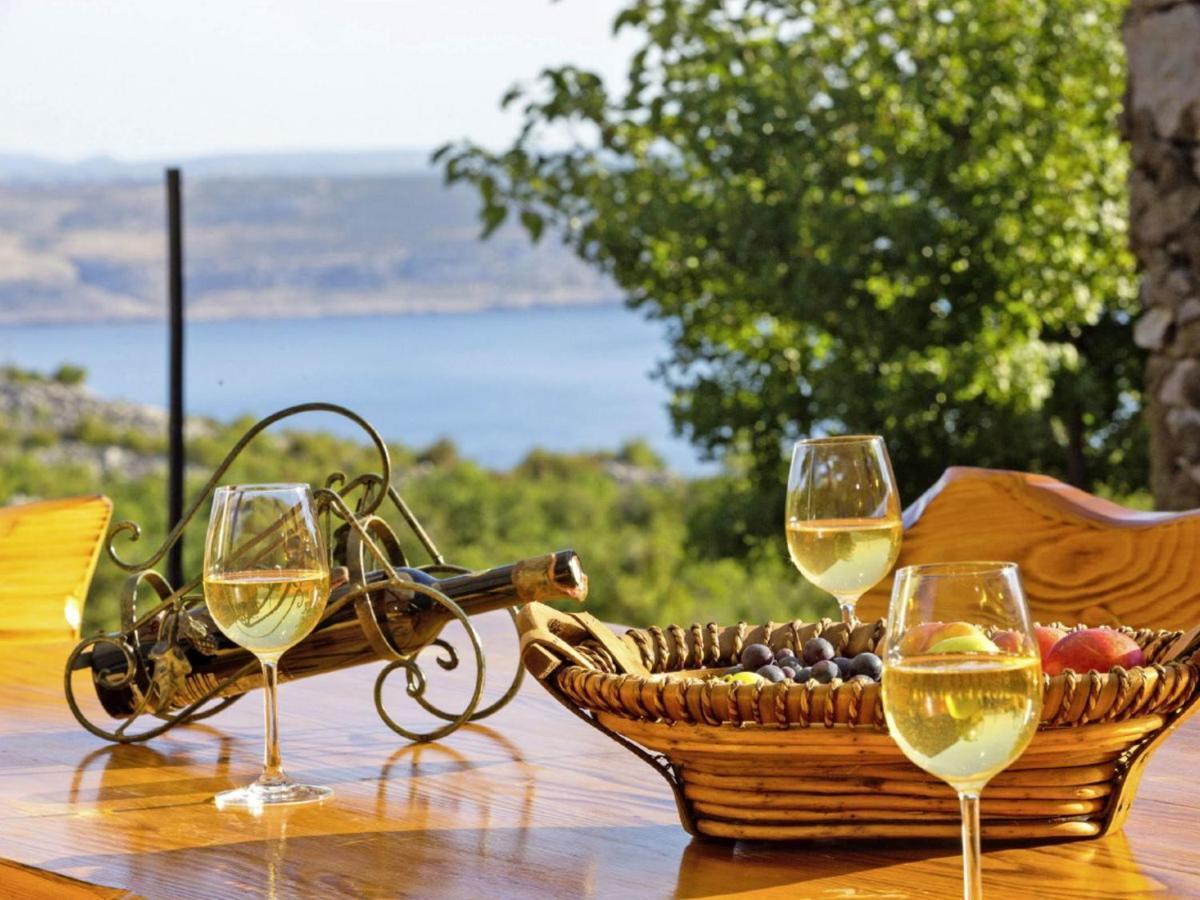Lovely Holiday Home In Starigrad 外观 照片