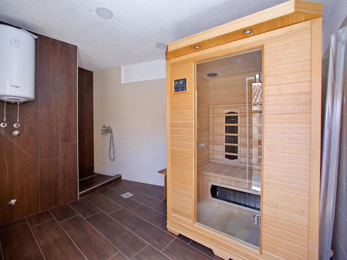 Lovely Holiday Home In Starigrad 外观 照片